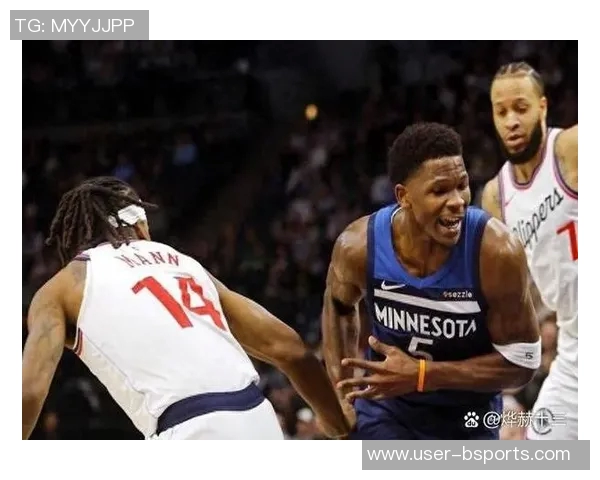 小卡复出状态良好13投6中贡献20分3篮板3抢断三分球表现出色